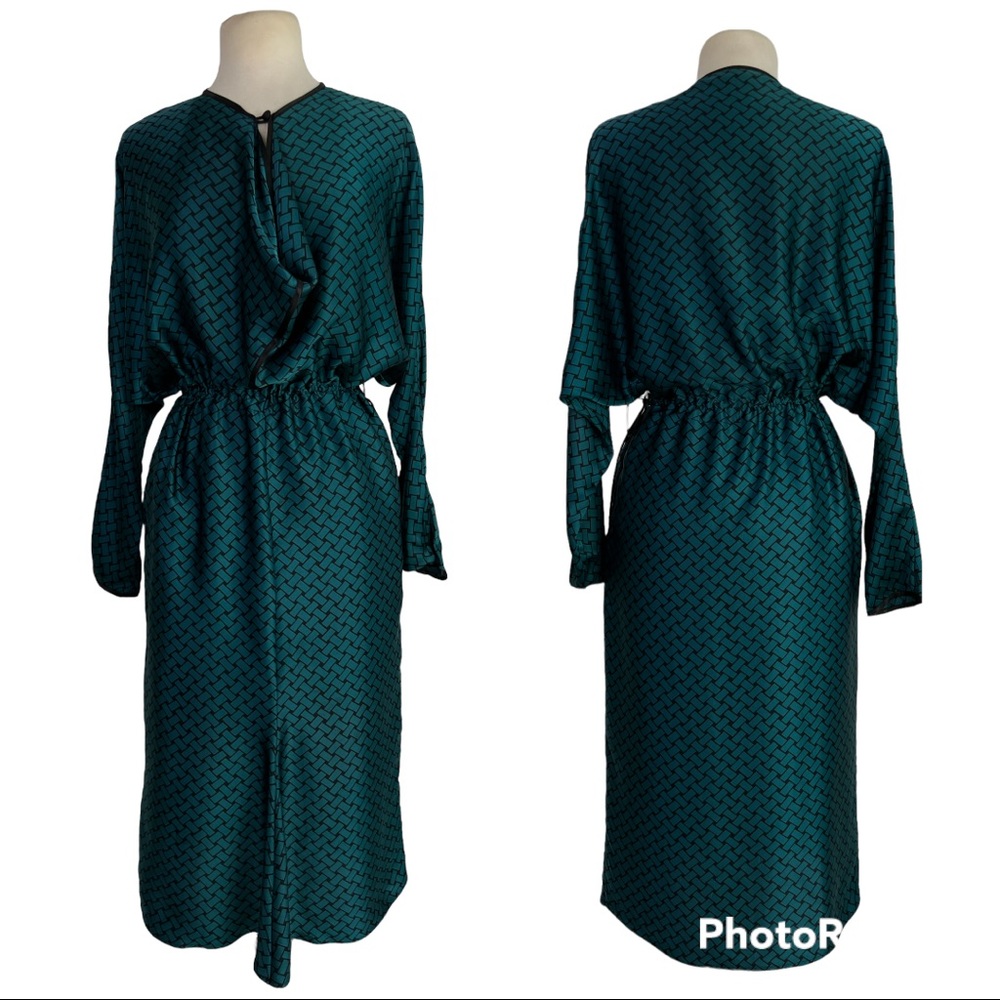 Janice Wainwright Vintage 1970s Teal Blue Black Print Cowl Neck Dolman Dress 8